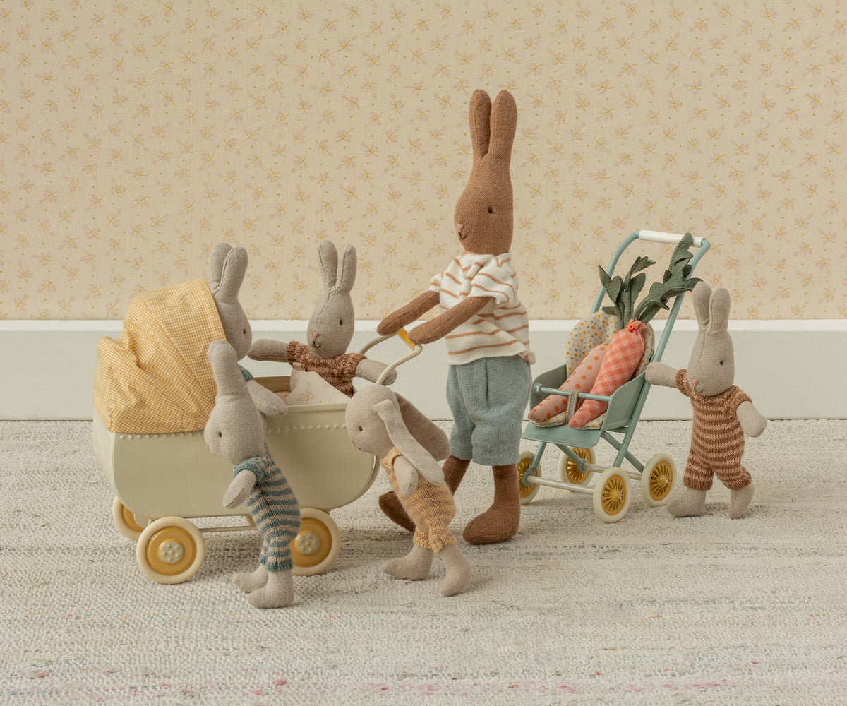 Kinderwagen von Maileg gelb