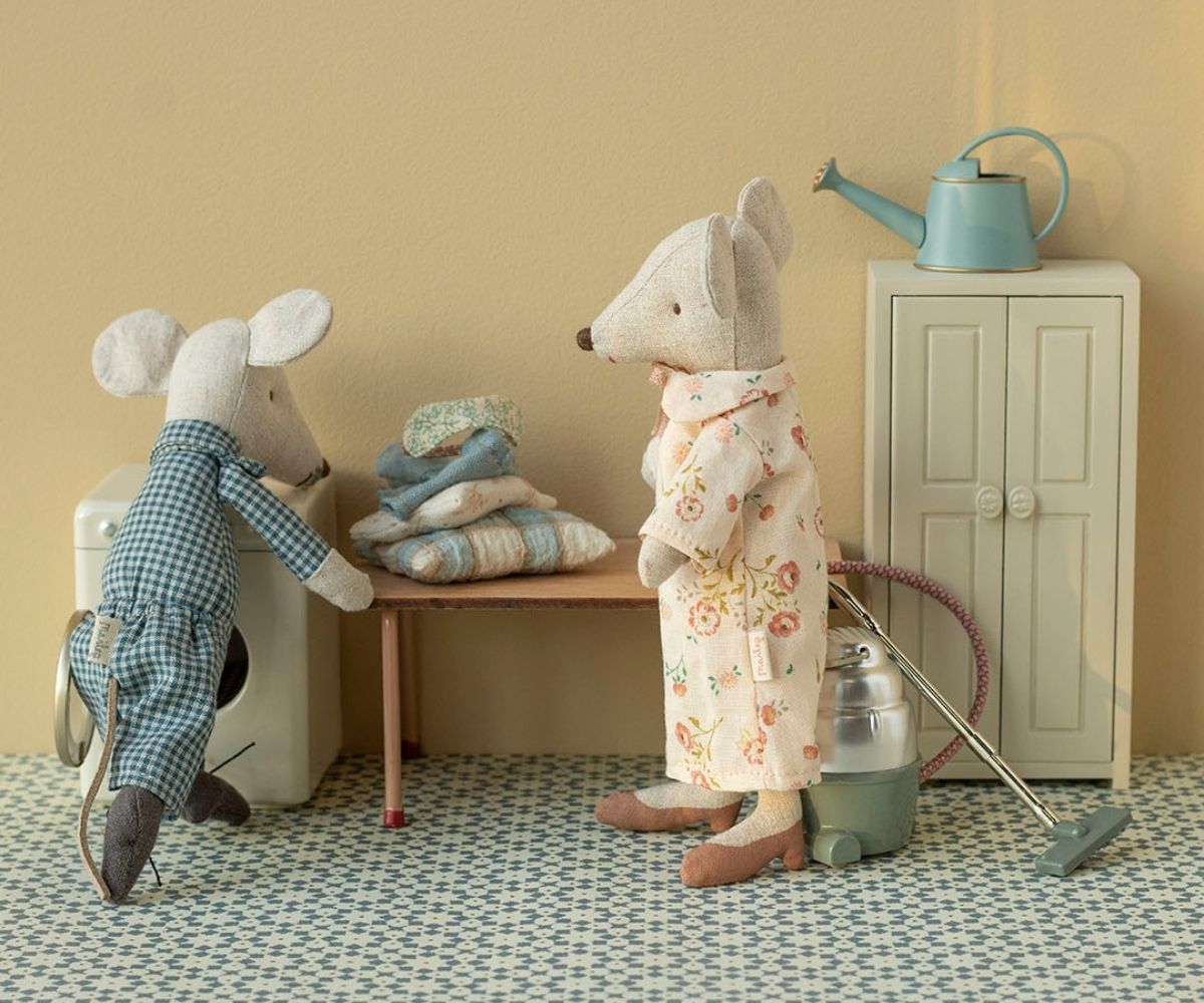 Oma & Opa Maus in Zigarrenschachtel von Maileg