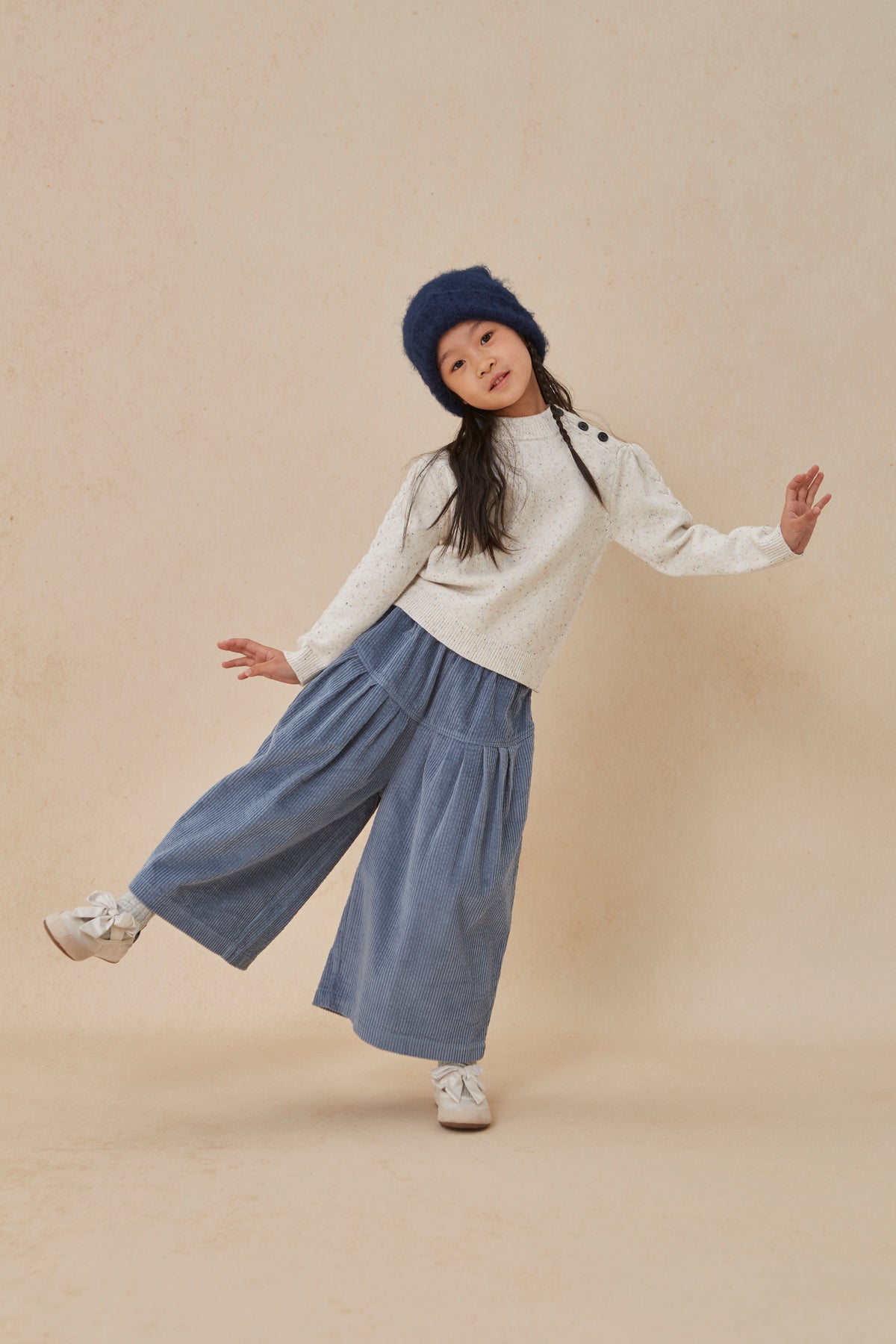 Weite Kordhose Yusu von C‘ era una Volta, 3-8 Jahre, Farbe: dusty blue